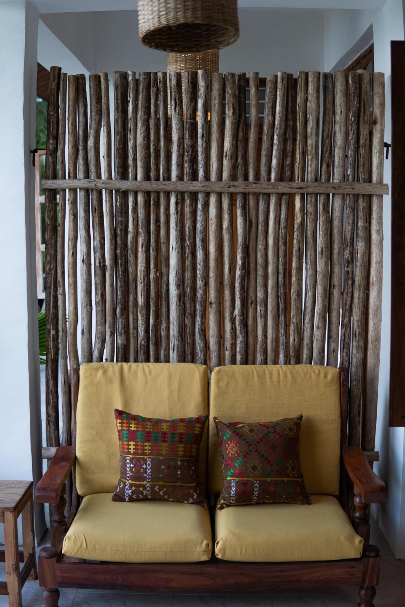 Kima Serviced Beach House & Suites Bwejuu Exteriér fotografie